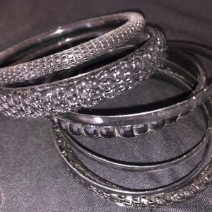7 Piece Black Bangle Set